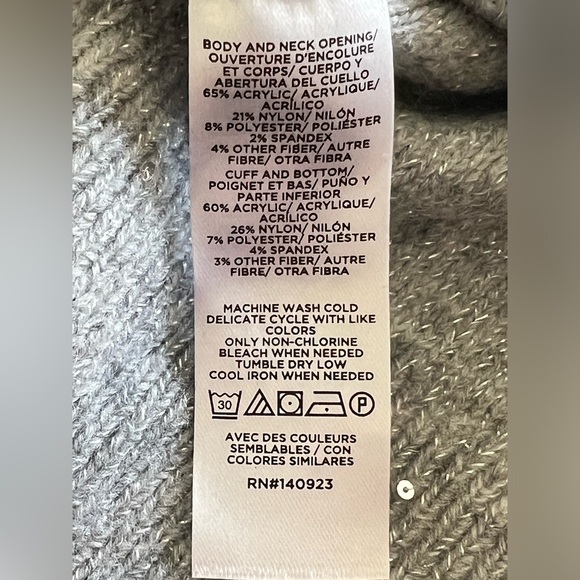 Sparkly Loft sweater - size small/petite - Picture 5 of 6